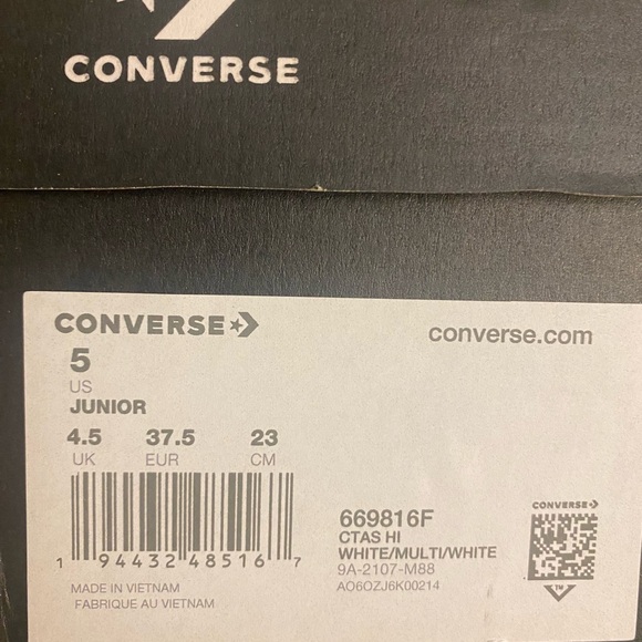 CONVERSE UNICORN CHUCK TAYLOR ALL STAR NWOT JUNIOR SIZE 5 - Picture 7 of 10
